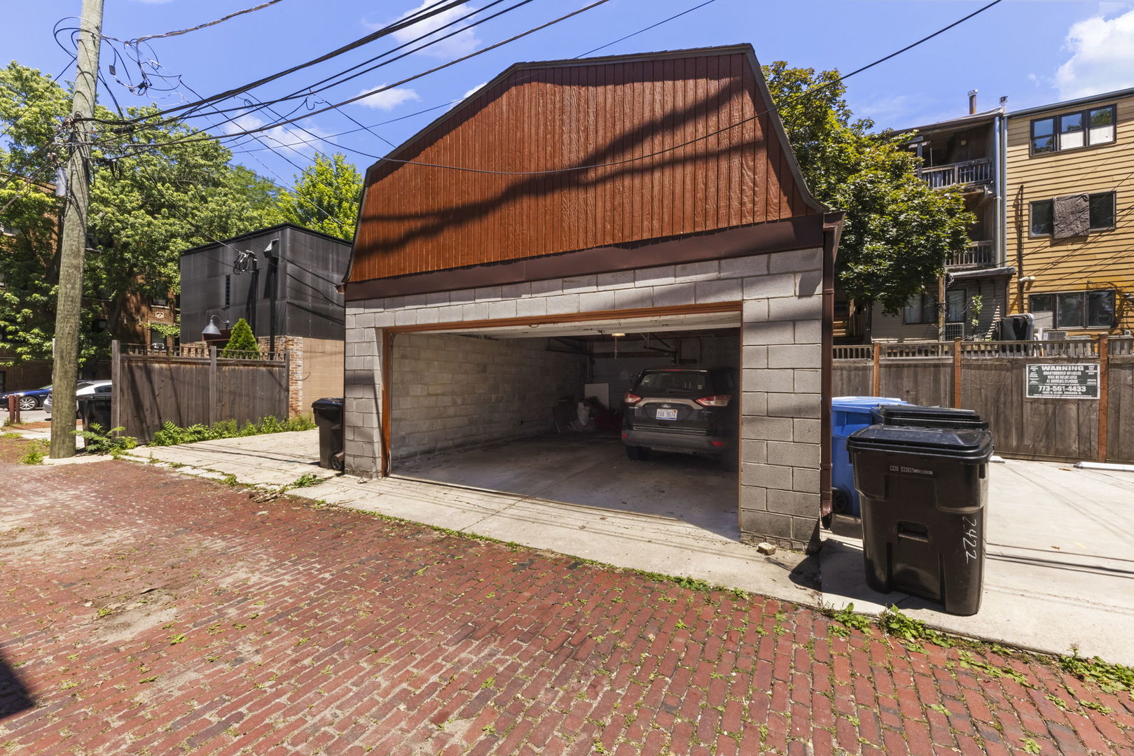 2422 N Seminary Avenue Property Photo 43