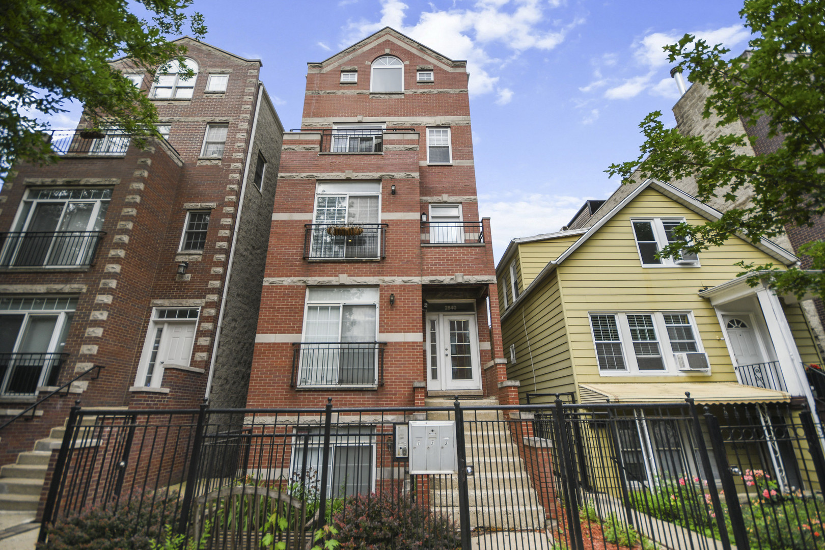 2840 N Damen Avenue 2 Property Photo 1