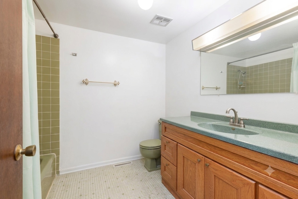 762 Oakwood Drive Property Photo 11