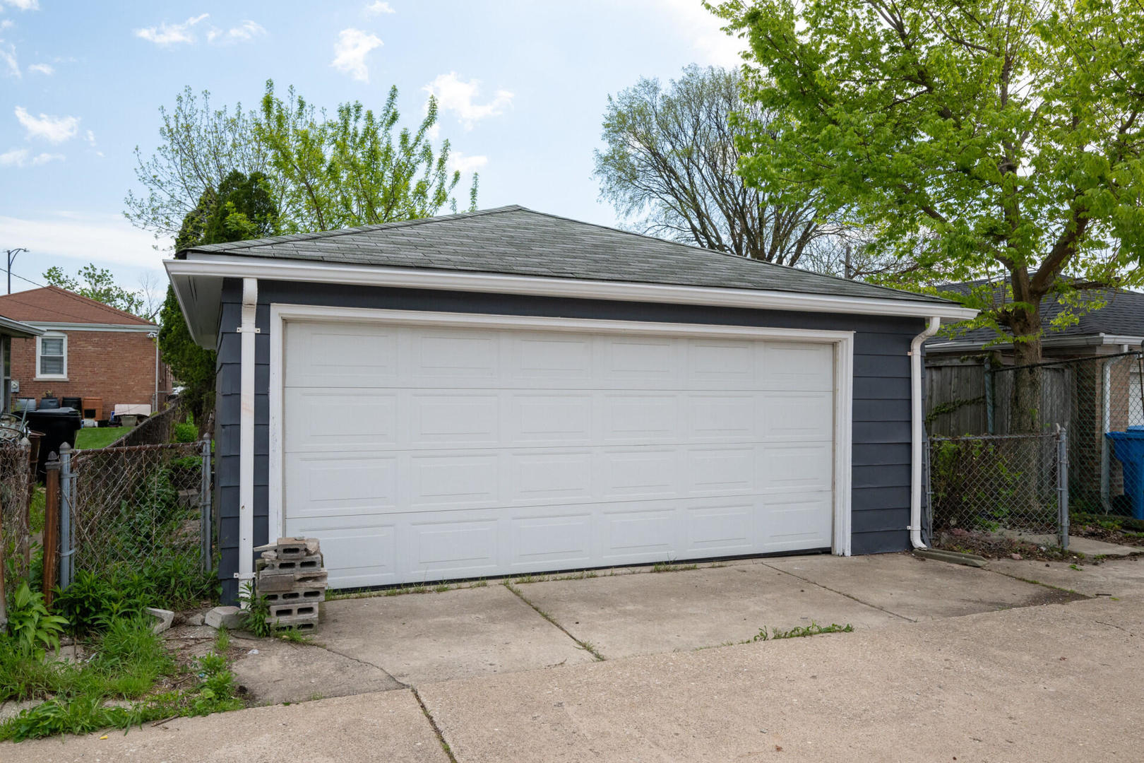 8728 S King Drive Property Photo 29