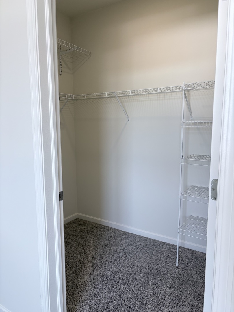 625 Deerfield Road 402 Property Photo 11