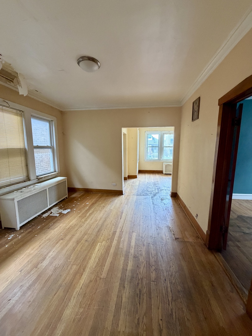 5216 W Melrose Street Property Photo 8