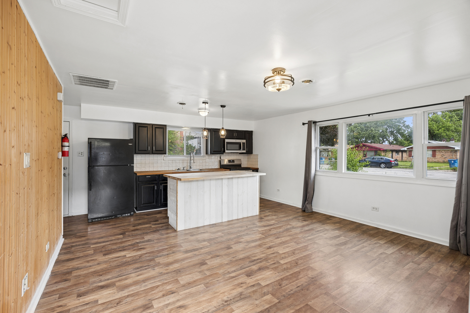 220 W 155th Street Property Photo 5