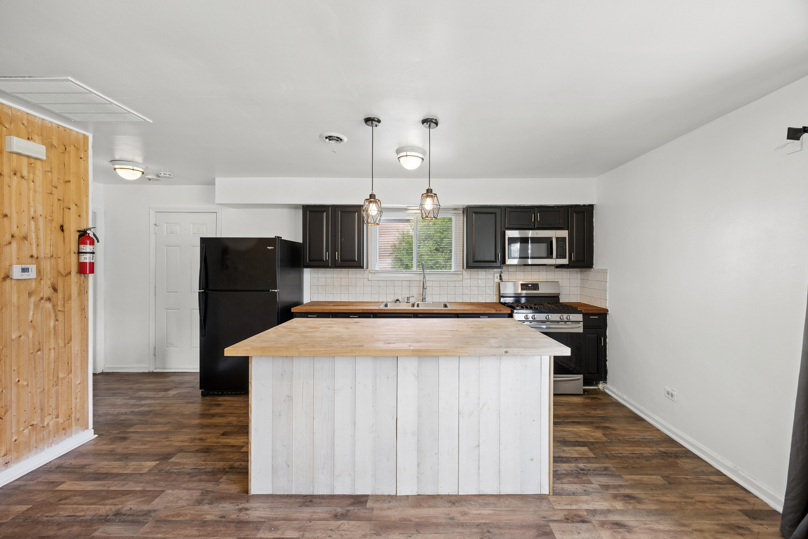 220 W 155th Street Property Photo 7