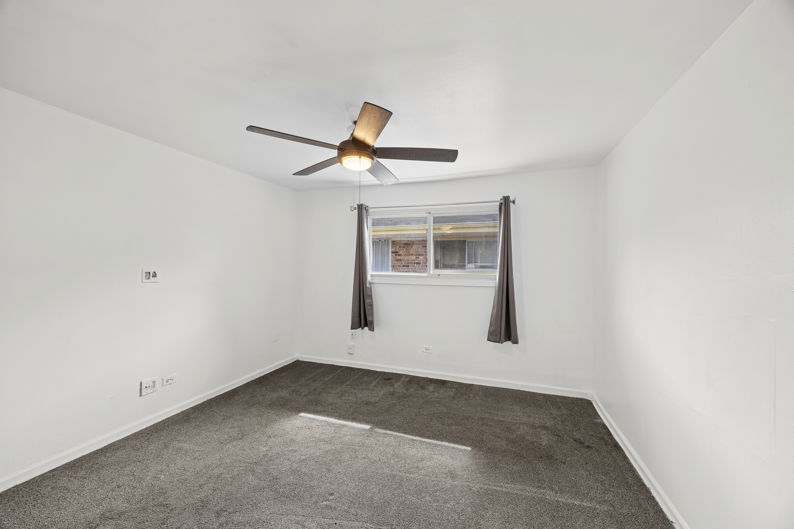 220 W 155th Street Property Photo 10