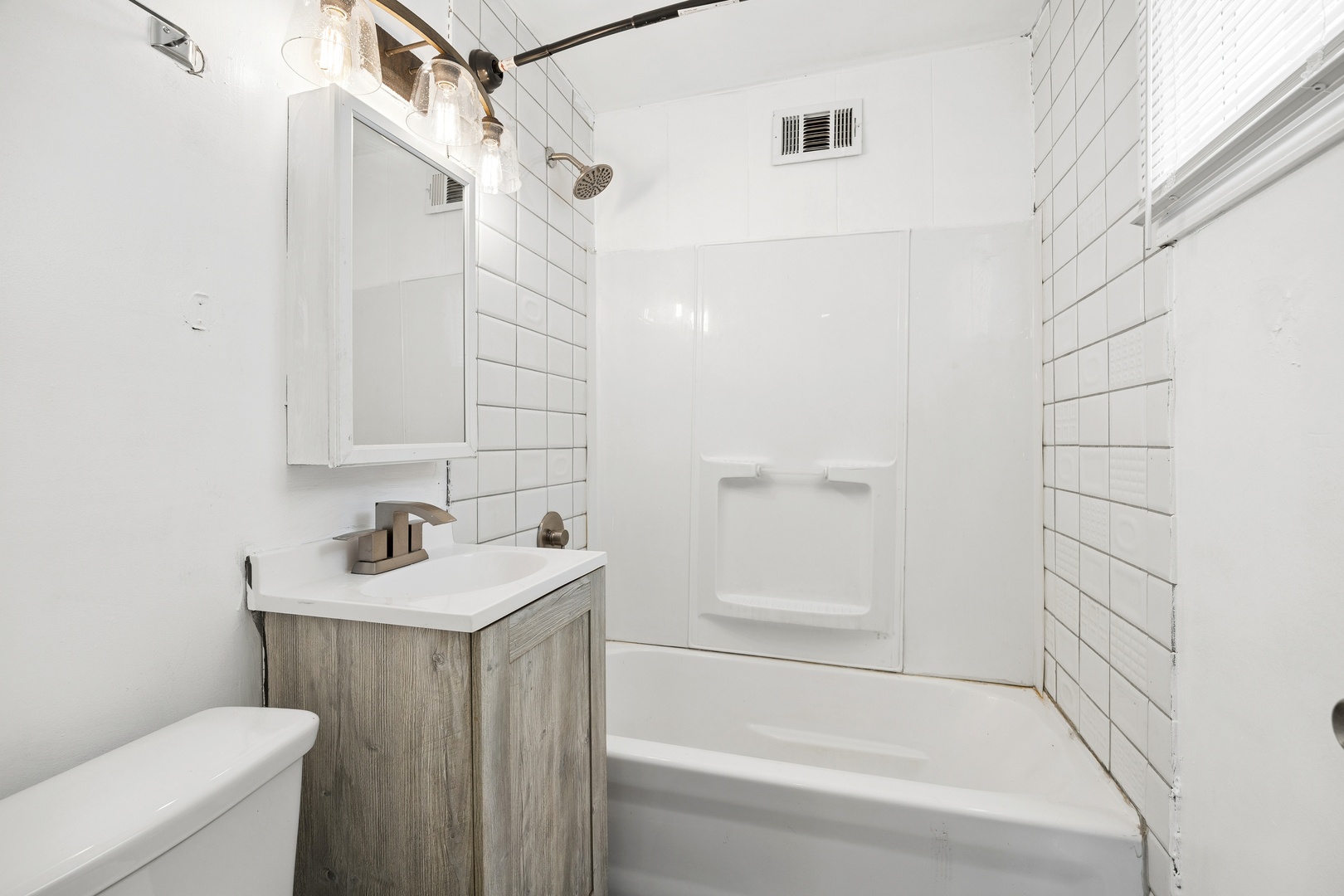 220 W 155th Street Property Photo 14