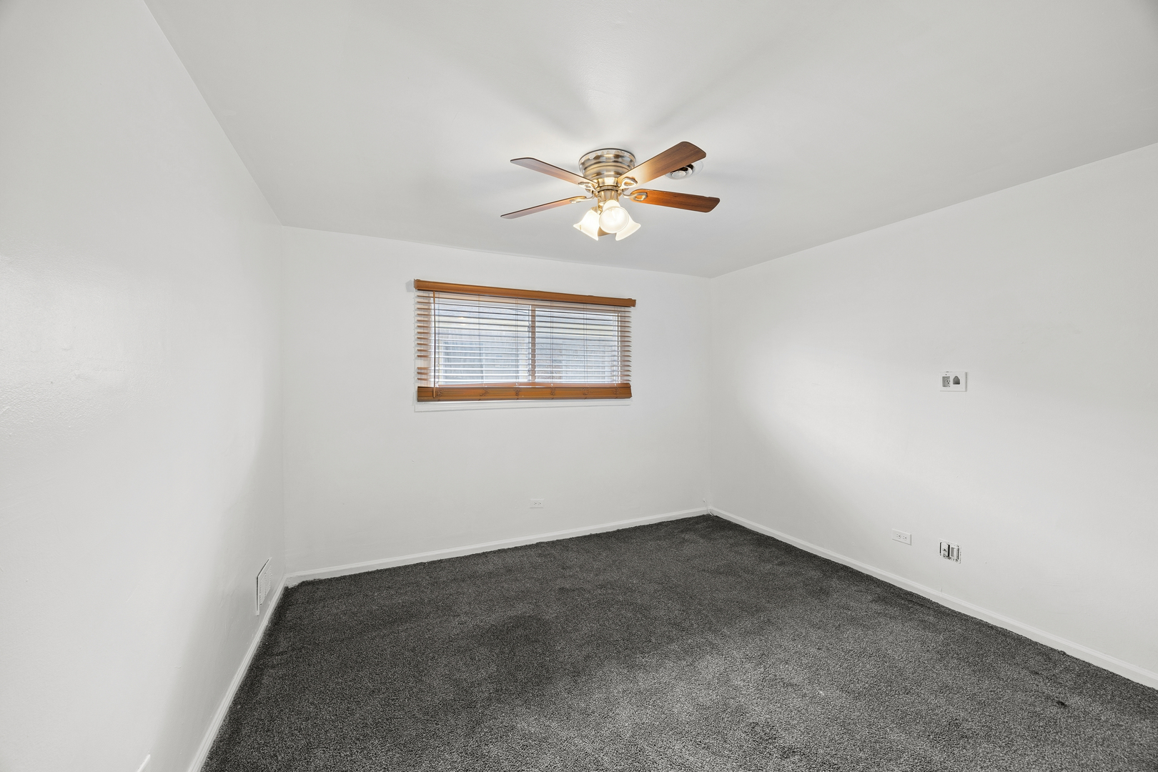 220 W 155th Street Property Photo 21