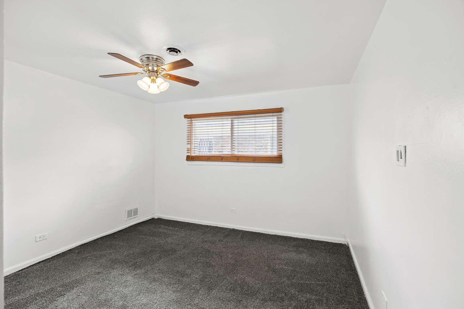 220 W 155th Street Property Photo 22
