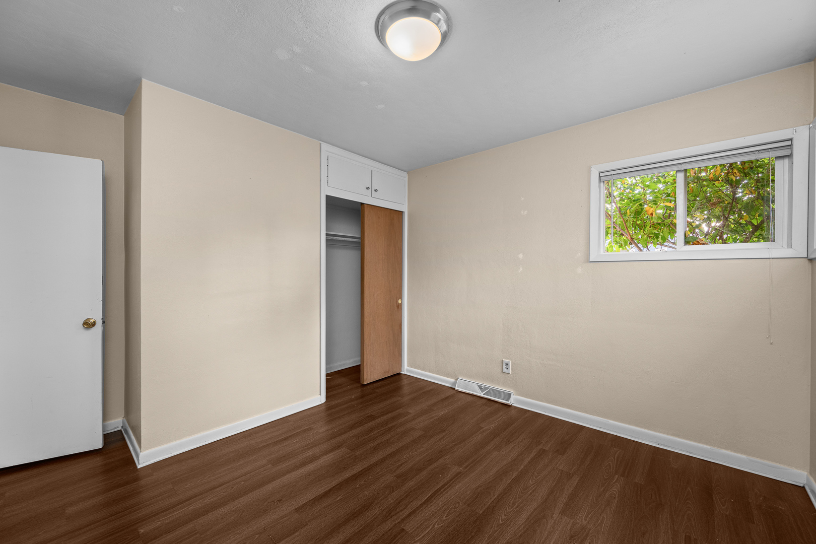 1904 N Oak Street Property Photo 18