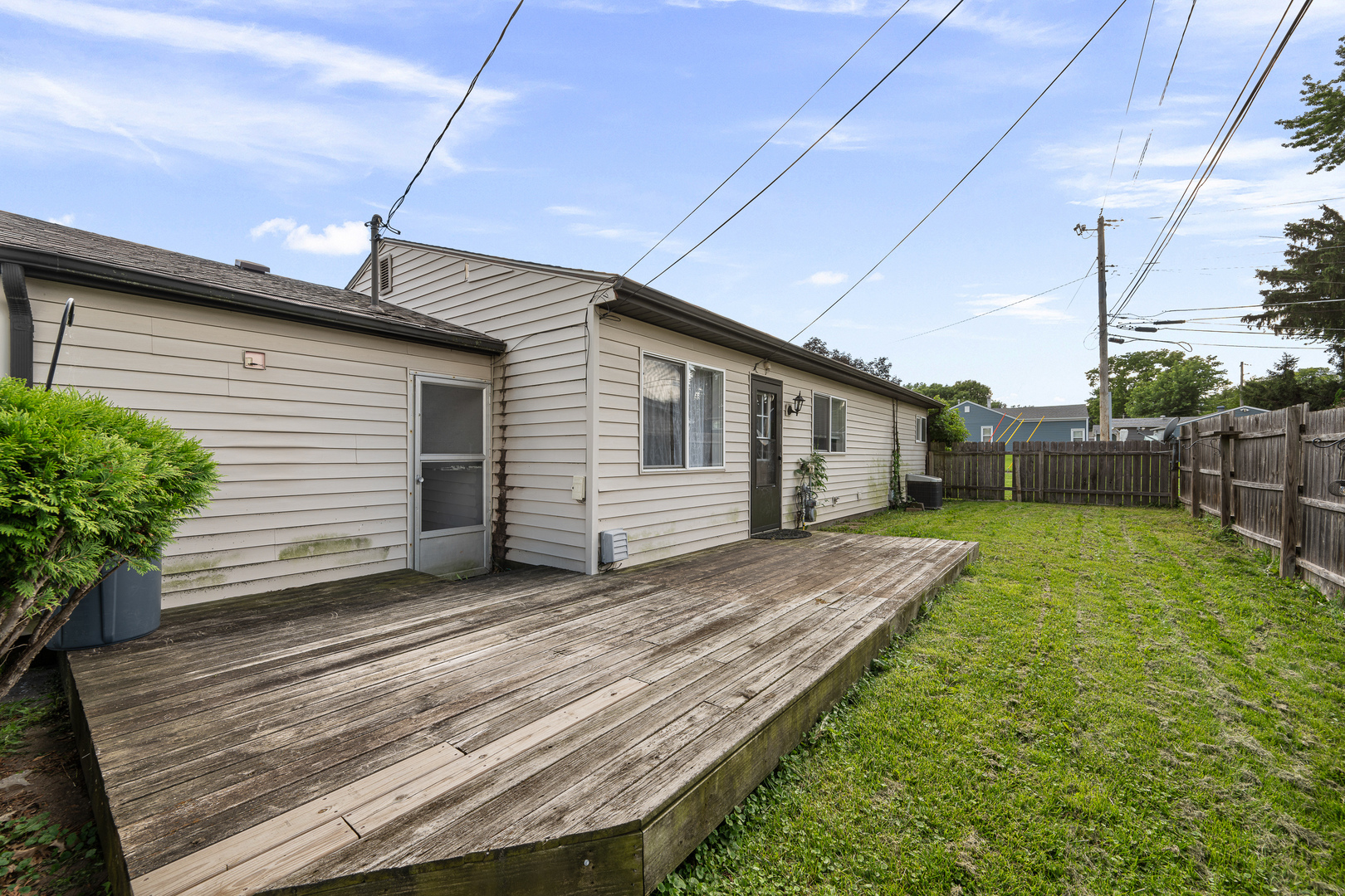 1904 N Oak Street Property Photo 20