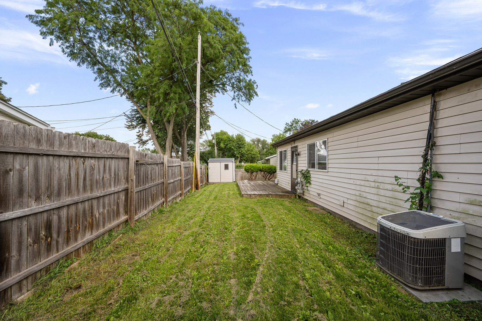 1904 N Oak Street Property Photo 22
