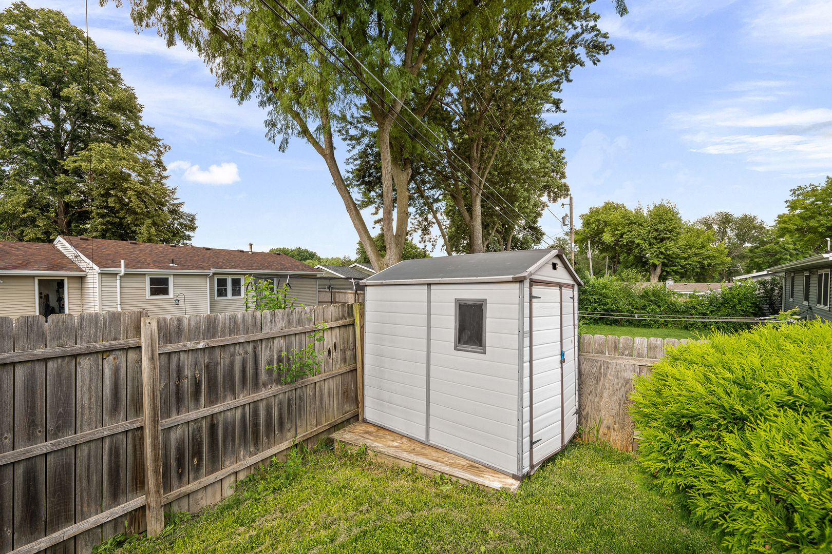 1904 N Oak Street Property Photo 23