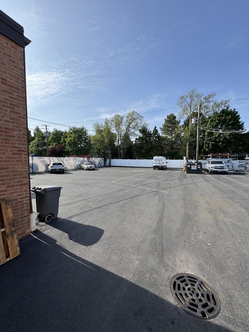 1016 Lunt Avenue Property Photo 45
