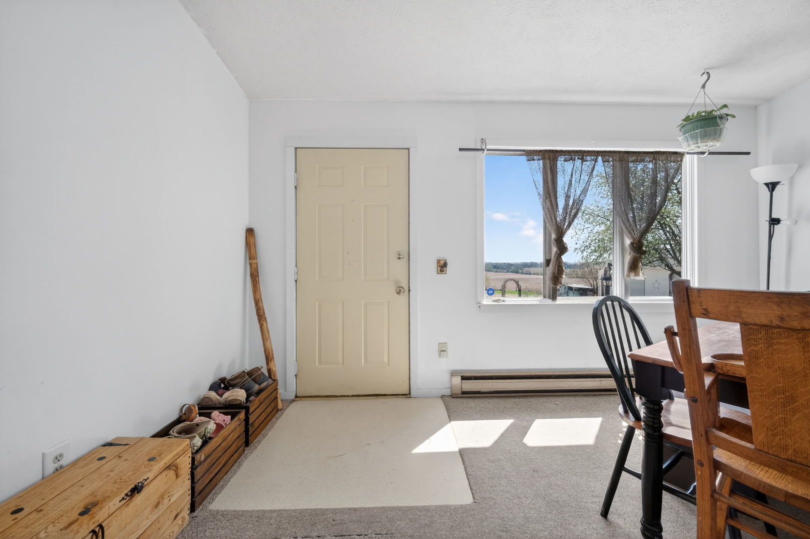 13730 Center Road Property Photo 6