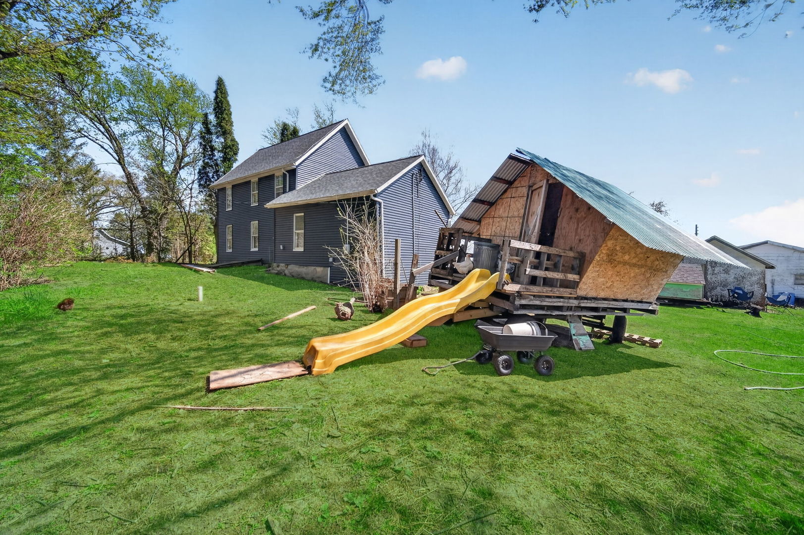 13730 Center Road Property Photo 30