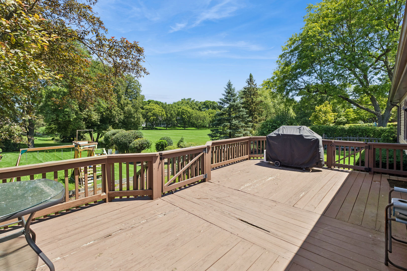 1108 E Oxford Lane Property Photo 17