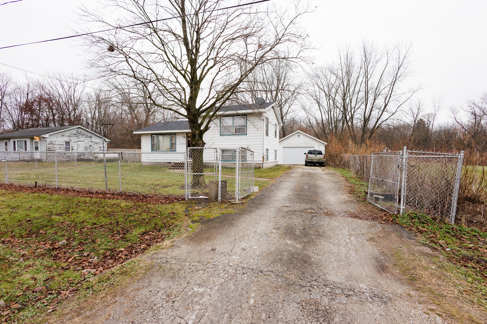 12878 E 2310s Road Property Photo 8
