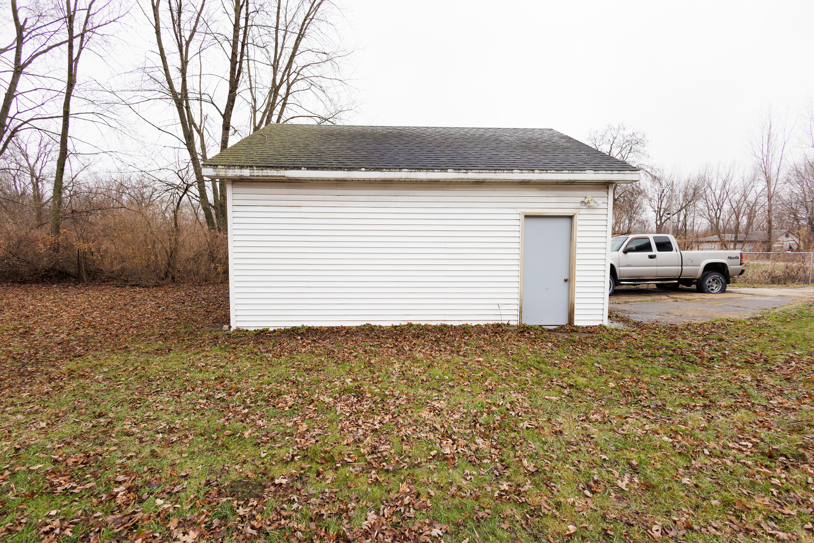 12878 E 2310s Road Property Photo 14