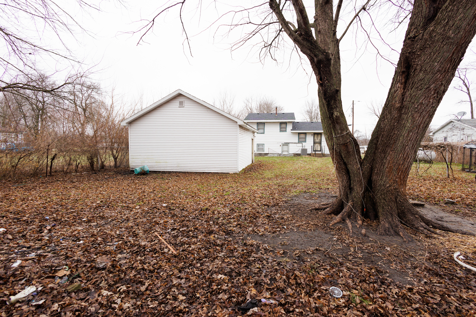 12878 E 2310s Road Property Photo 15