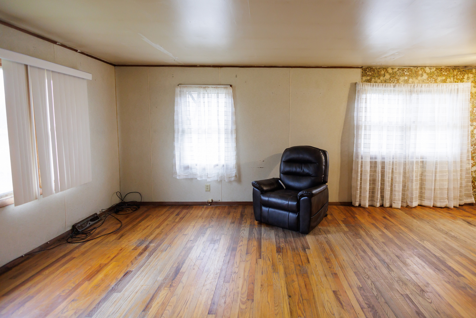 12878 E 2310s Road Property Photo 17