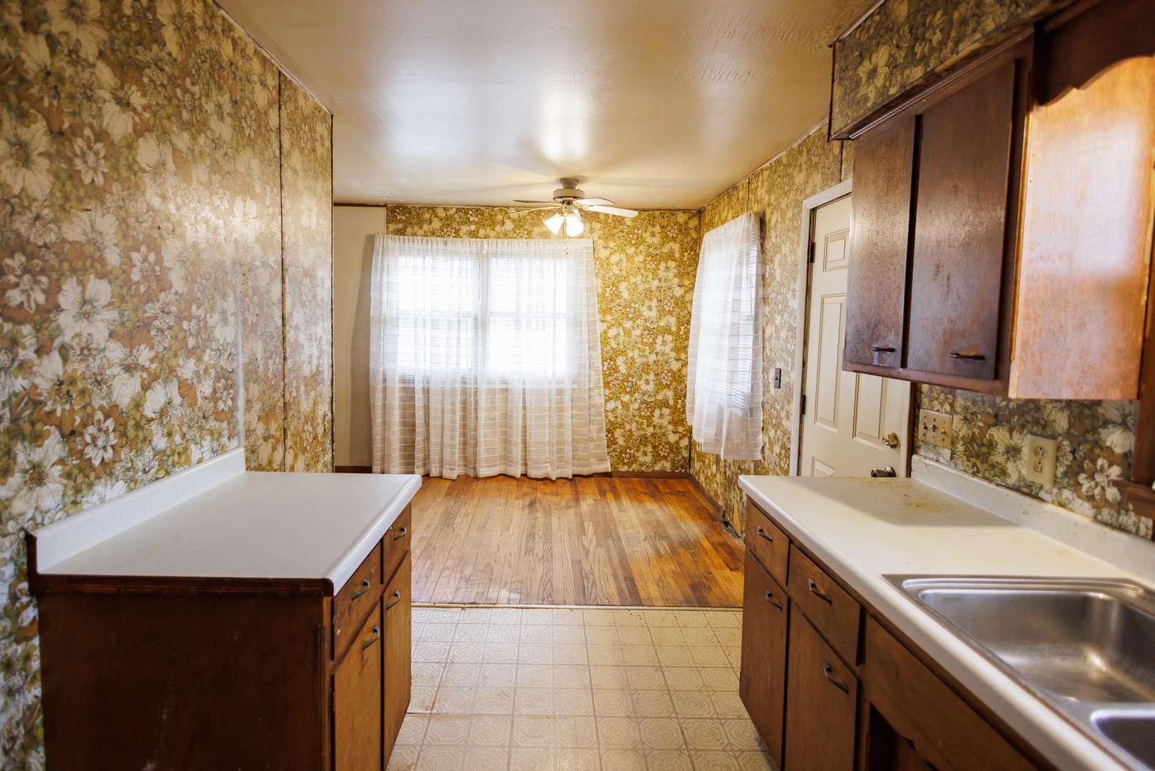 12878 E 2310s Road Property Photo 23