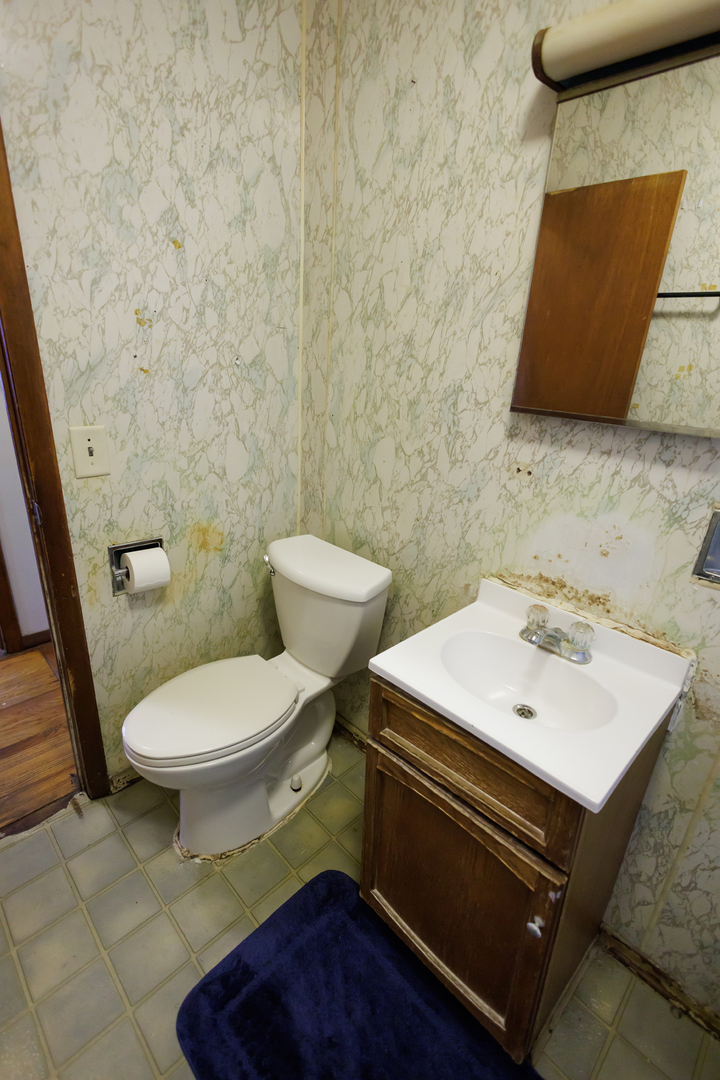 12878 E 2310s Road Property Photo 35