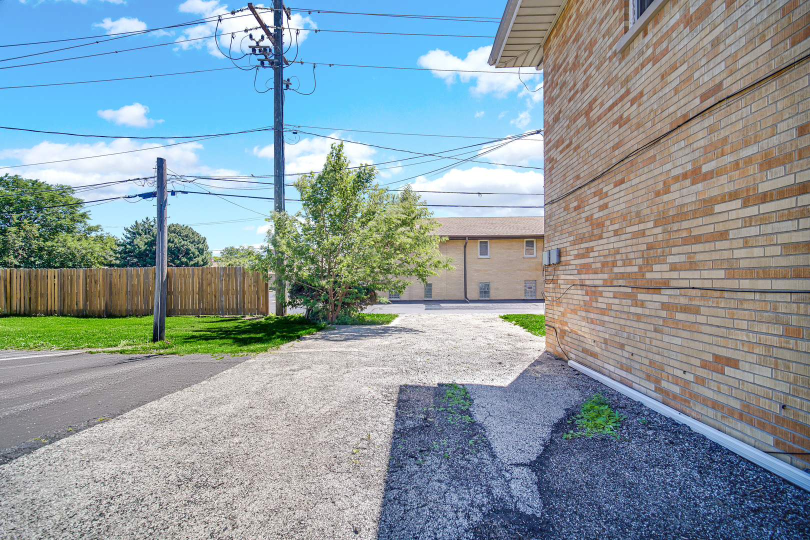 1551 Balmoral Avenue 1551 Property Photo 16