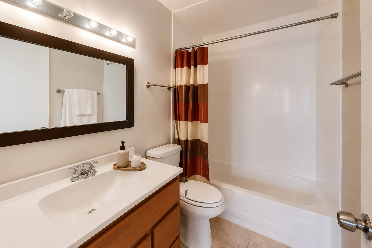 447 N Cambridge Drive 447 Property Photo 10