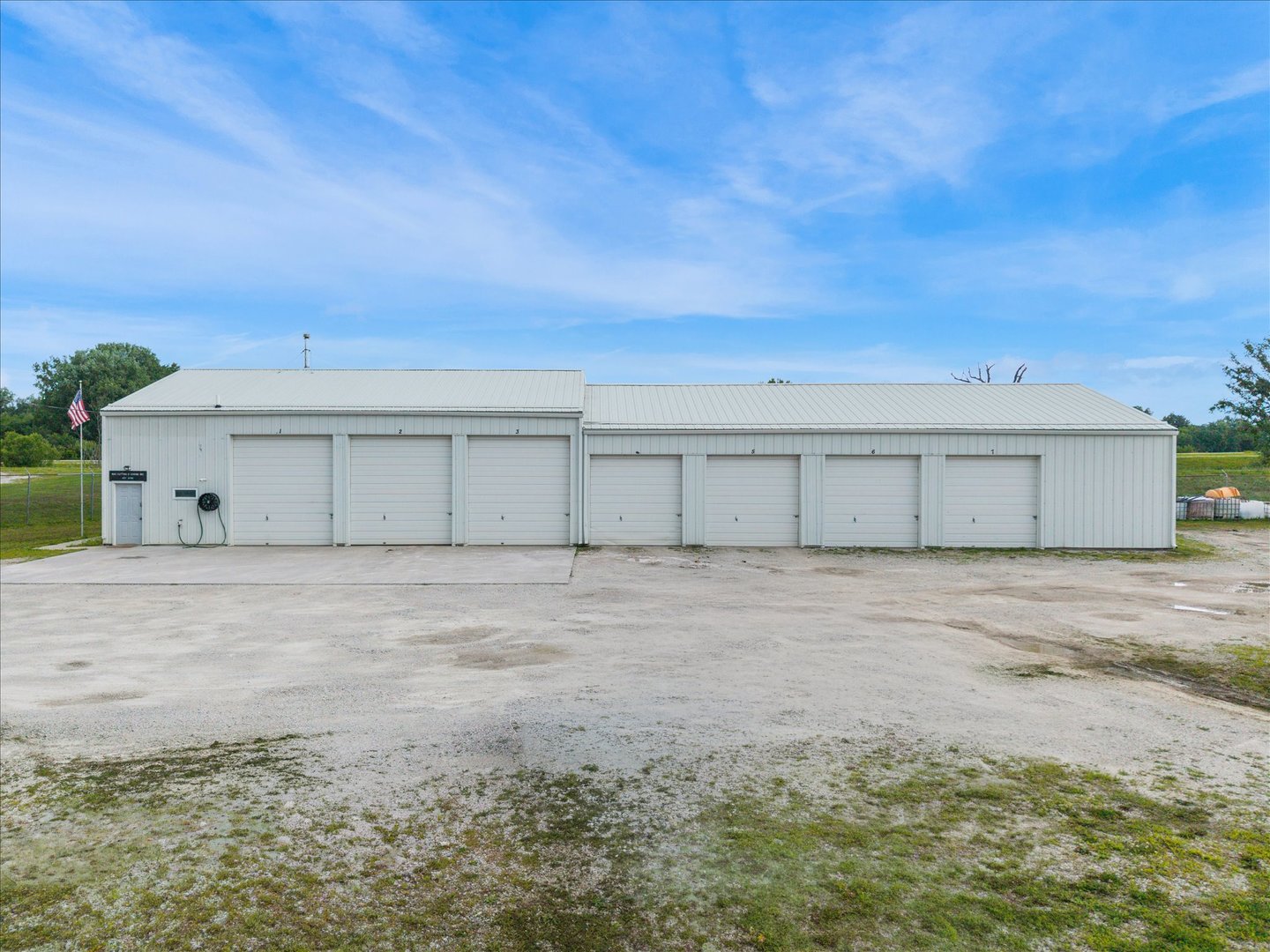 711 9th Street Property Photo 2