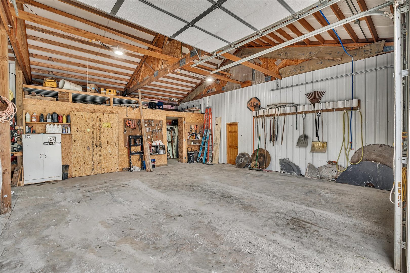 711 9th Street Property Photo 15