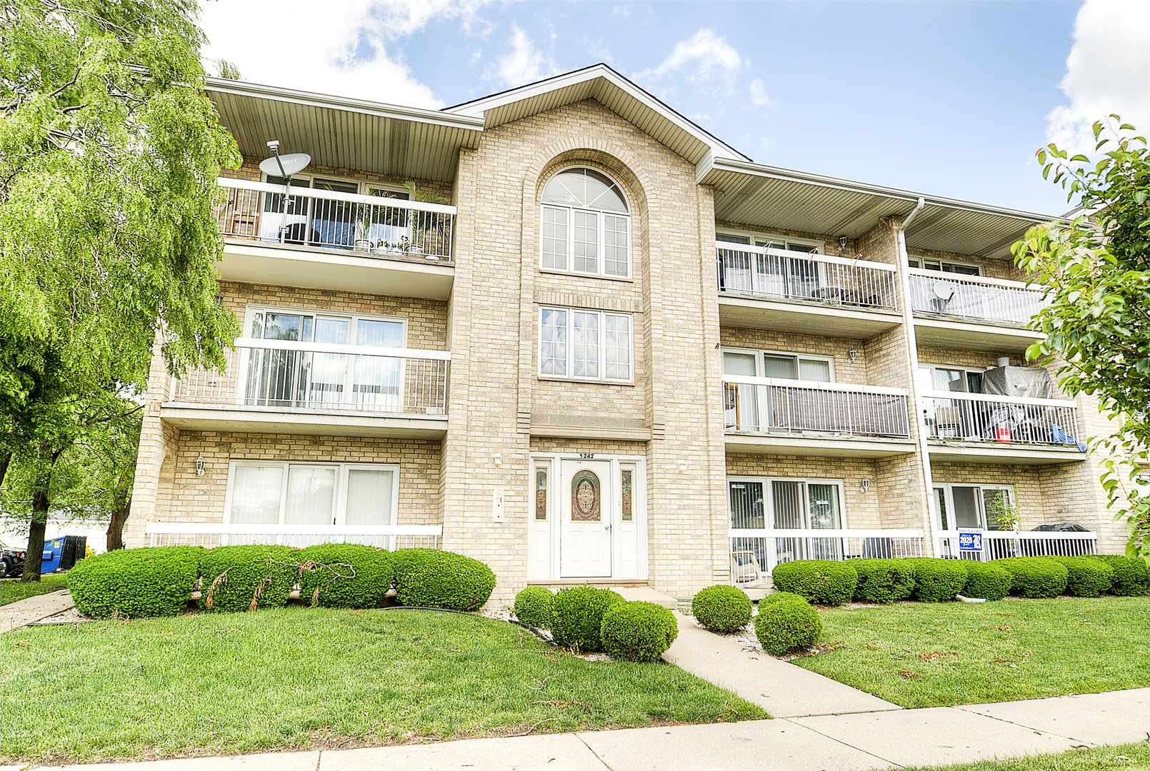 5242 W 79th Street 2D