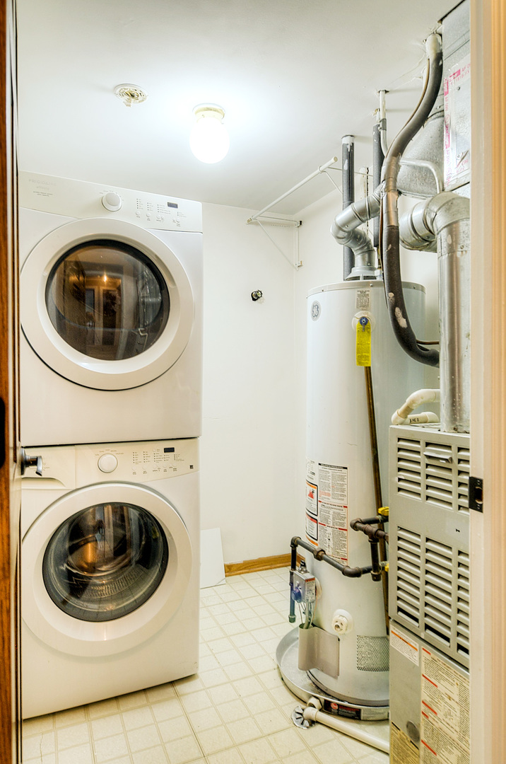 5242 W 79th Street 2d Property Photo 12
