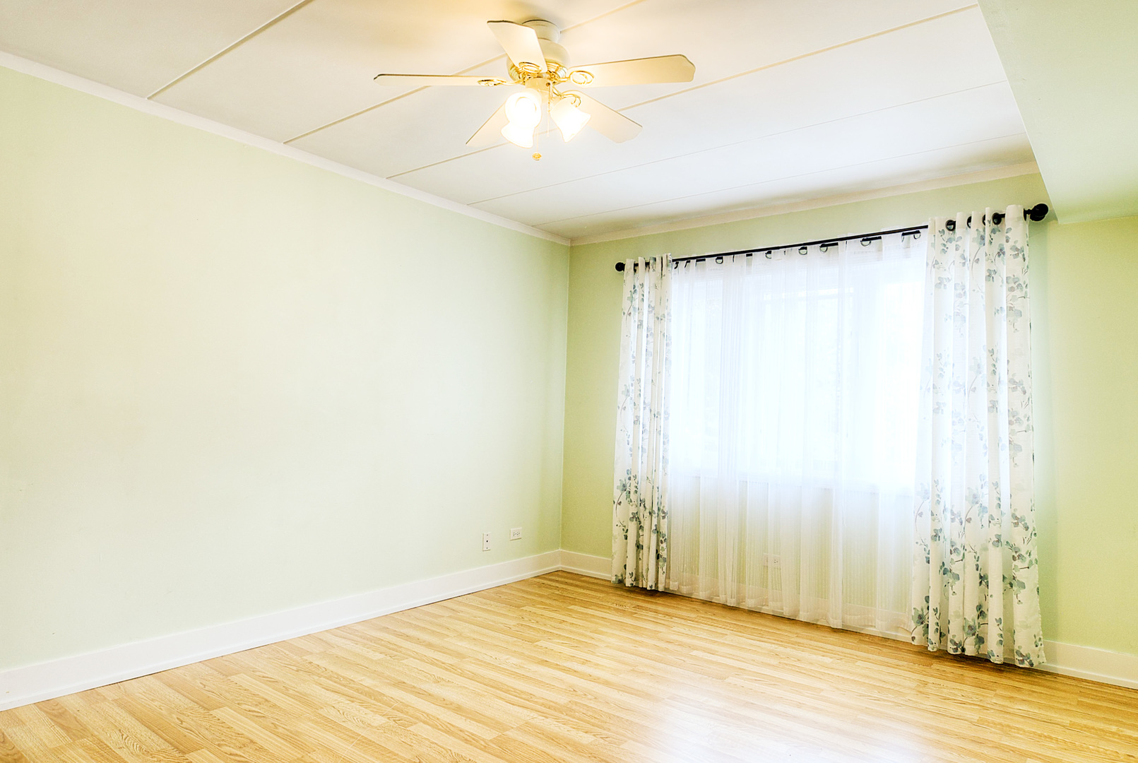 5242 W 79th Street 2d Property Photo 15