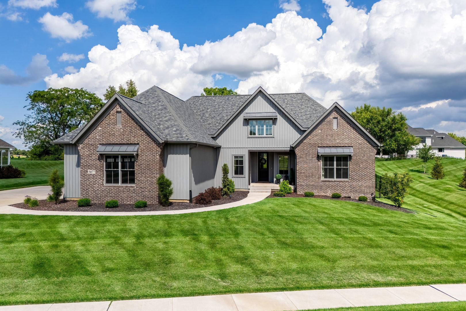 5077 Oak Ridge Court Property Photo 1