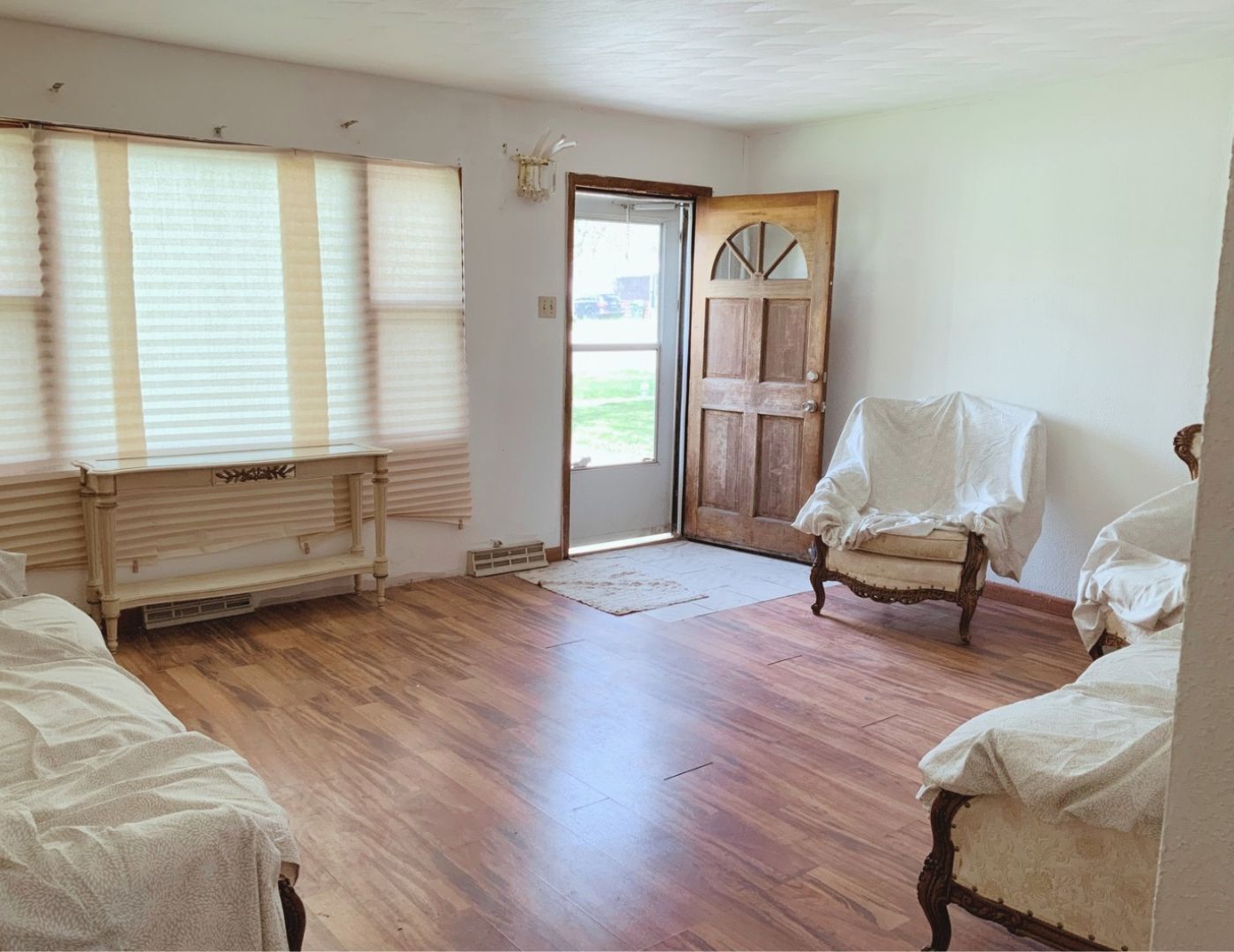 110 Zurich Road Property Photo 2