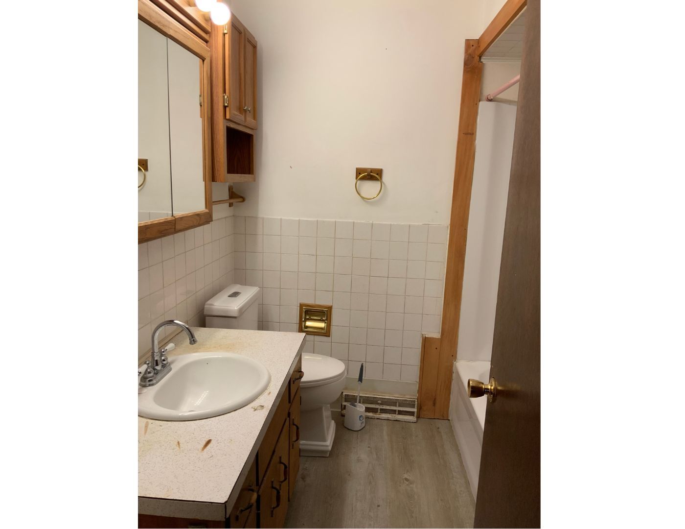 110 Zurich Road Property Photo 6