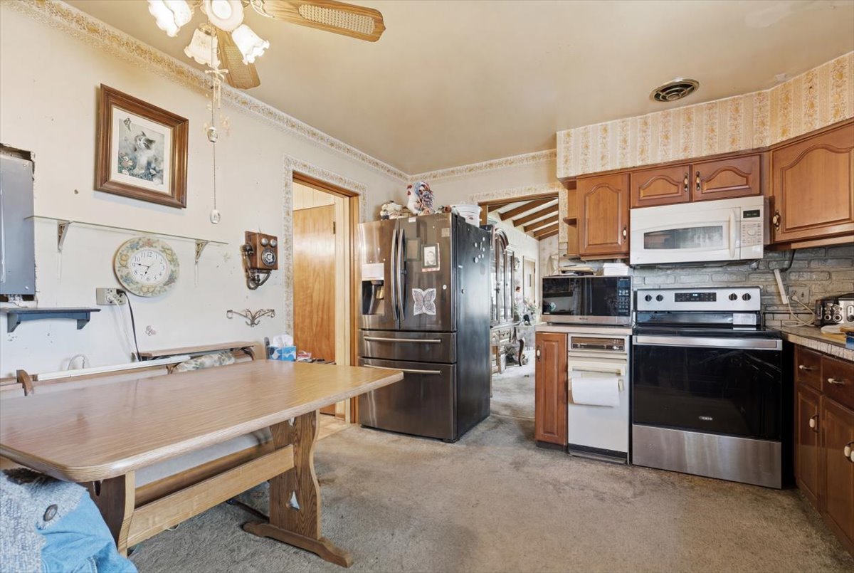 1556 Heidorn Avenue Property Photo 9
