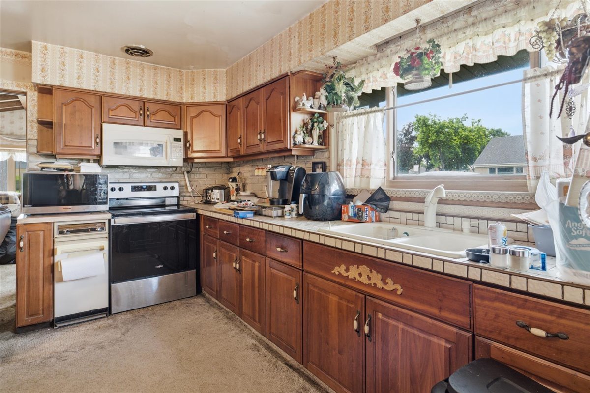 1556 Heidorn Avenue Property Photo 10