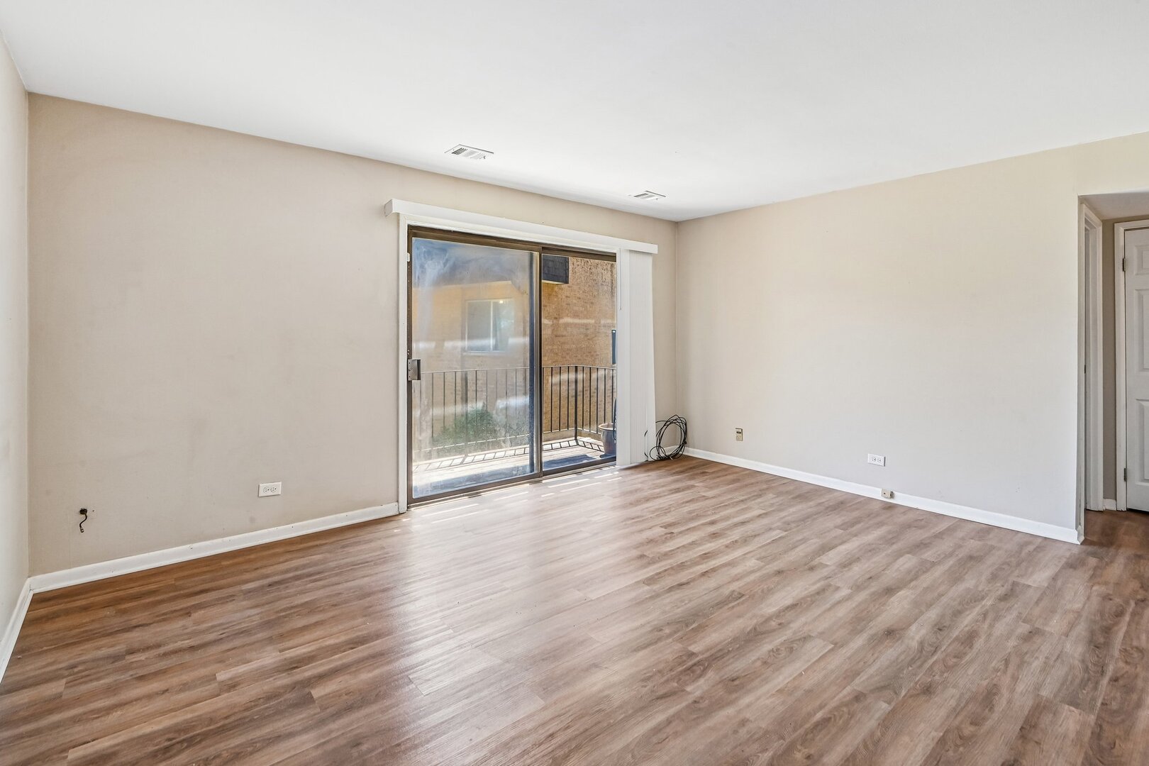 4833 W 109th Street 201 Property Photo 5
