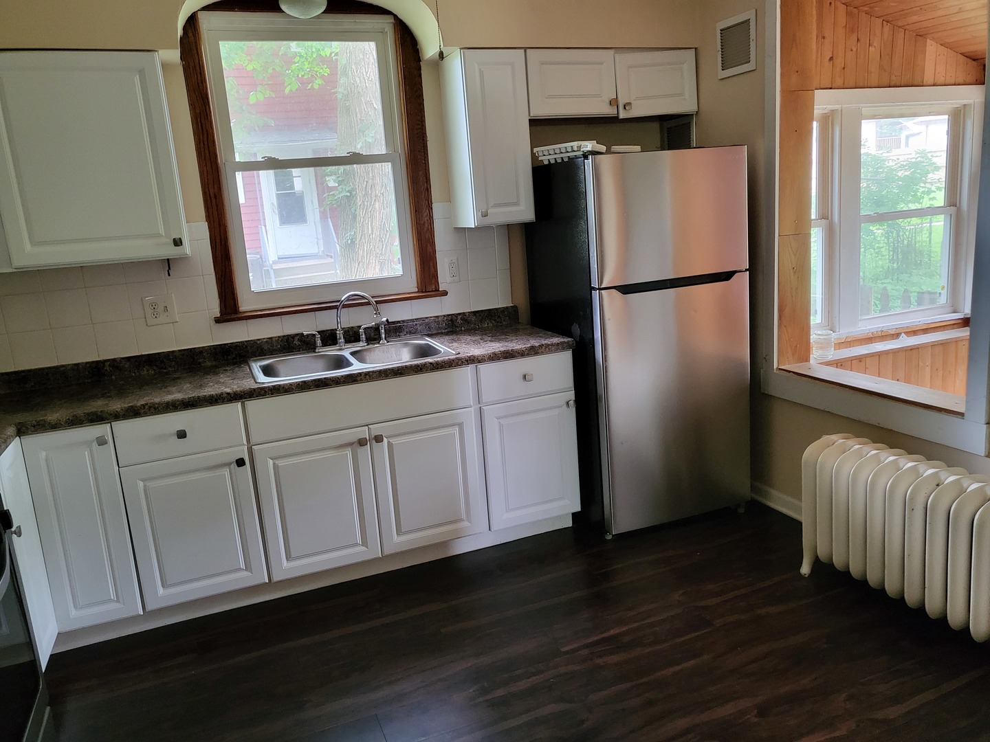 103 Center Street Property Photo 4