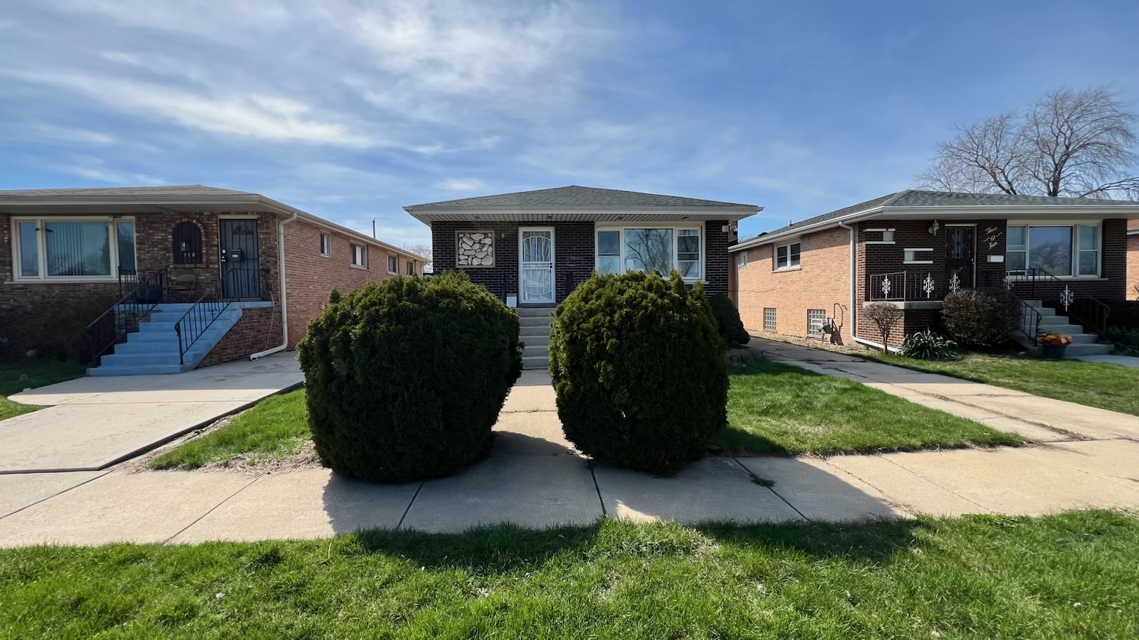 306 Prairie Avenue Property Photo 1