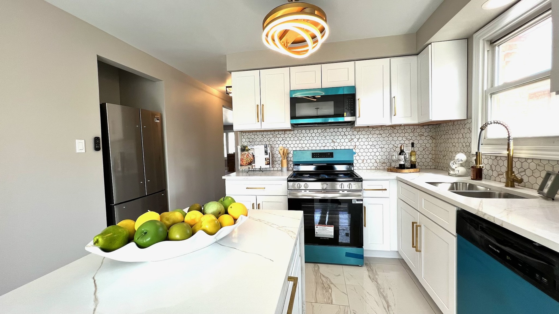 306 Prairie Avenue Property Photo 4