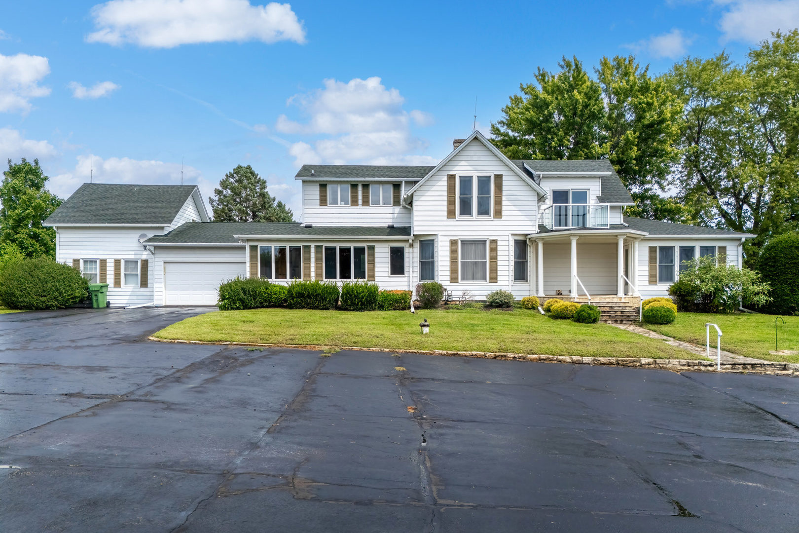 23580 Great River Road Property Photo 1