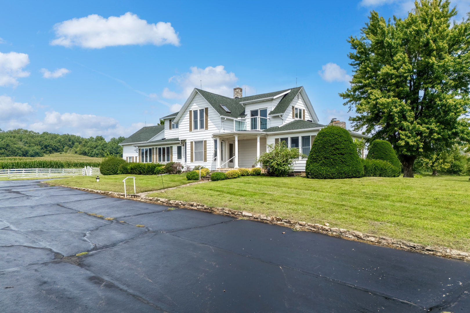 23580 Great River Road Property Photo 3