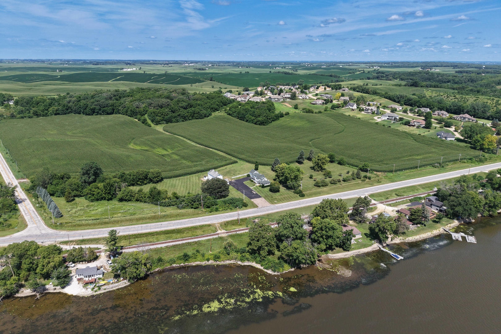 23580 Great River Road Property Photo 6