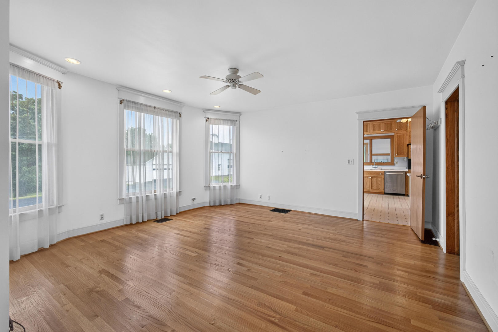 23580 Great River Road Property Photo 13