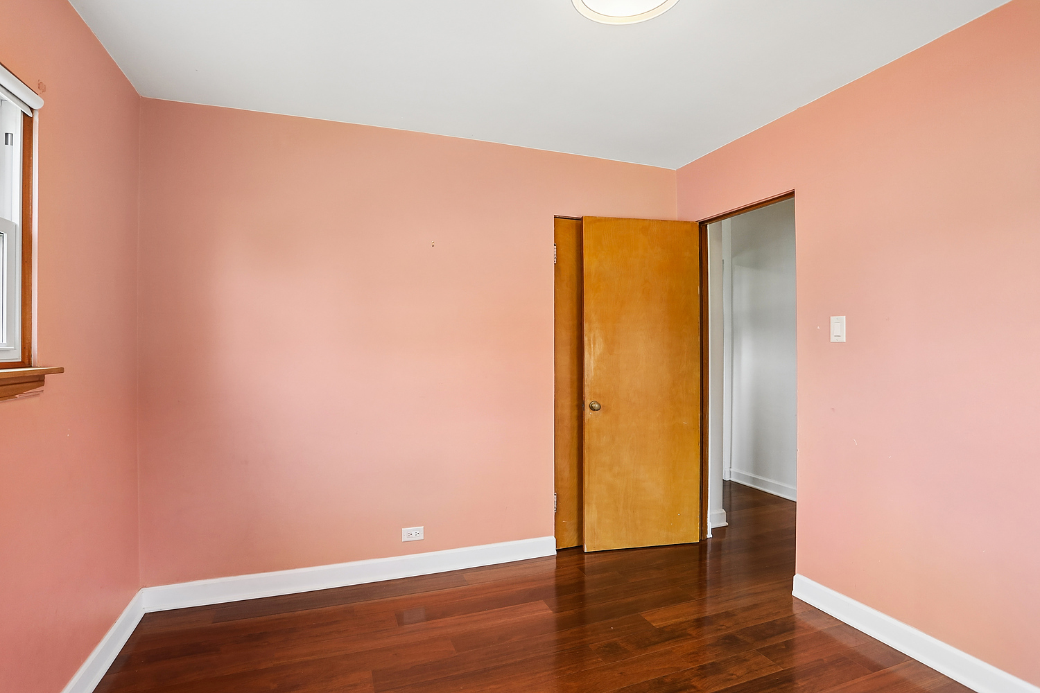 421 E South Street Property Photo 10