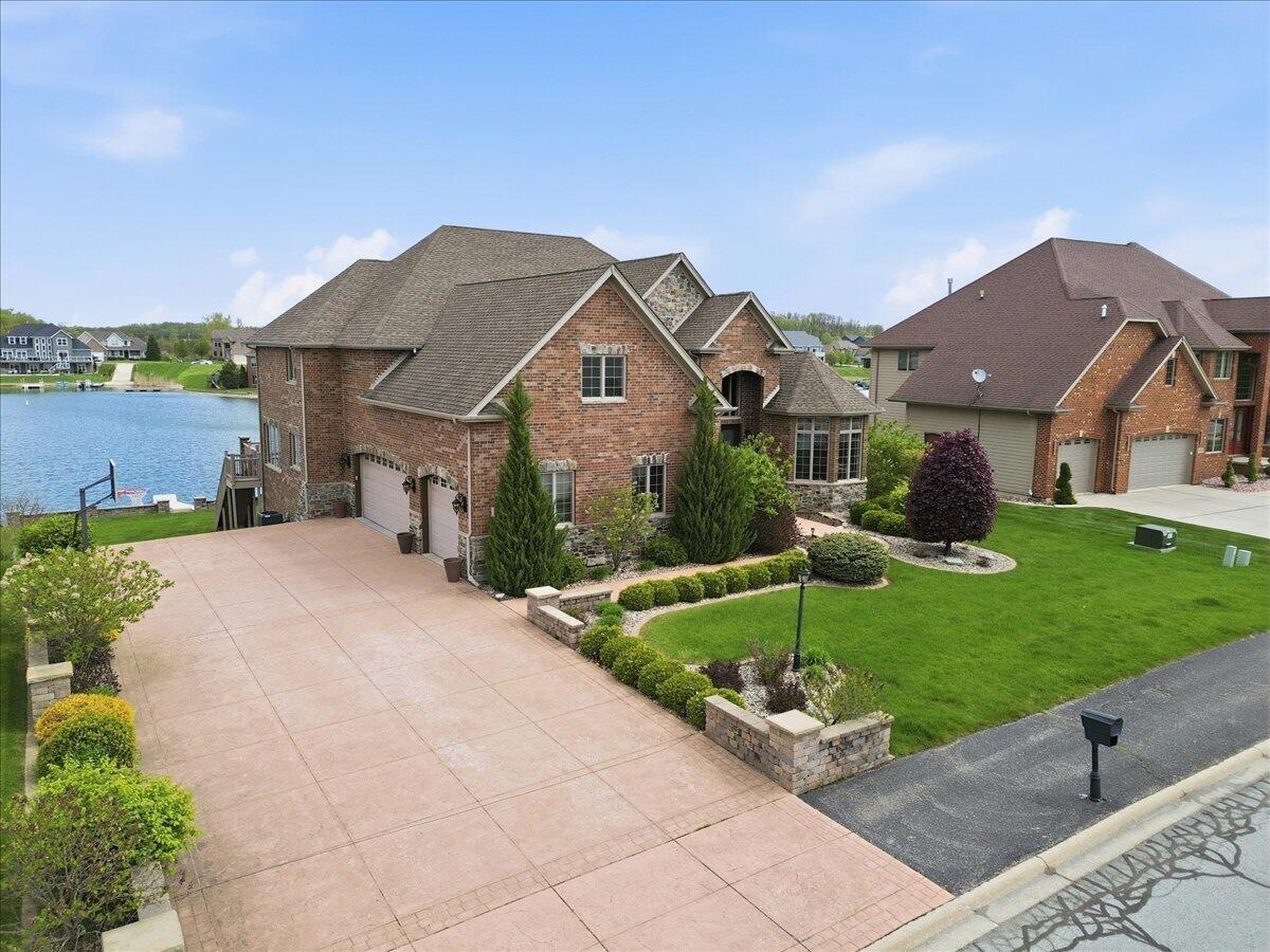 8858 S Doubletree Drive Property Photo 2