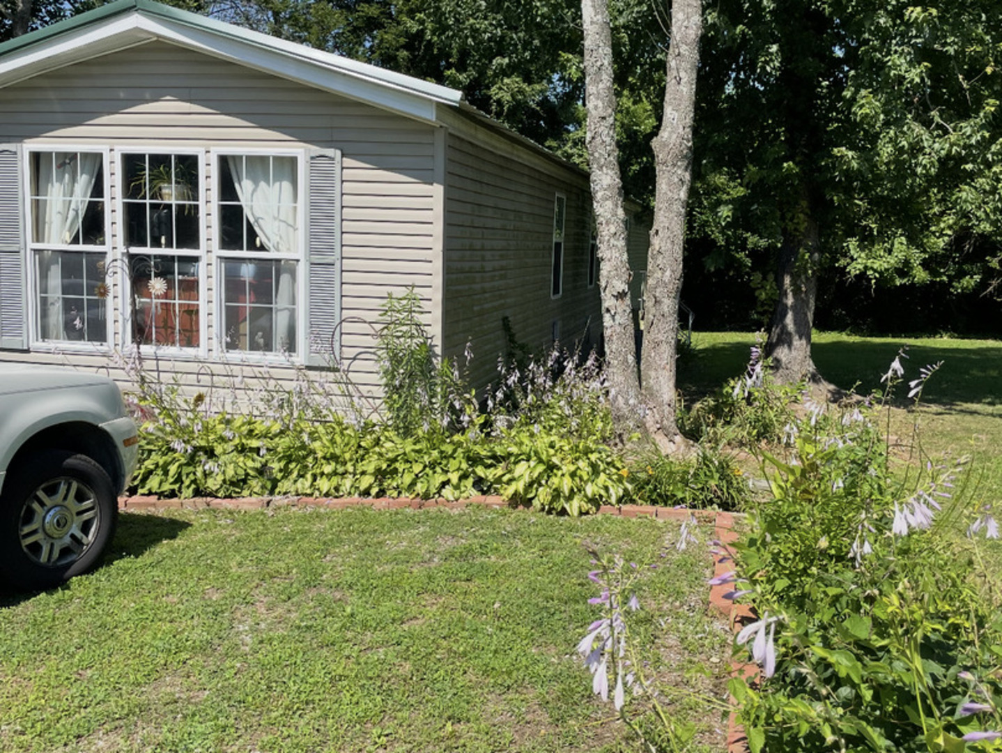 12 Fairgrounds Road Property Photo 4