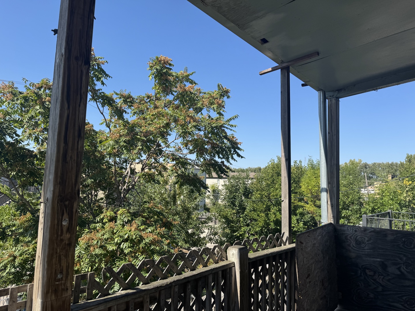 1132 S Sacramento Boulevard Property Photo 4